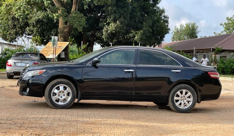 
								Naija Used 2010 Toyota Camry full									