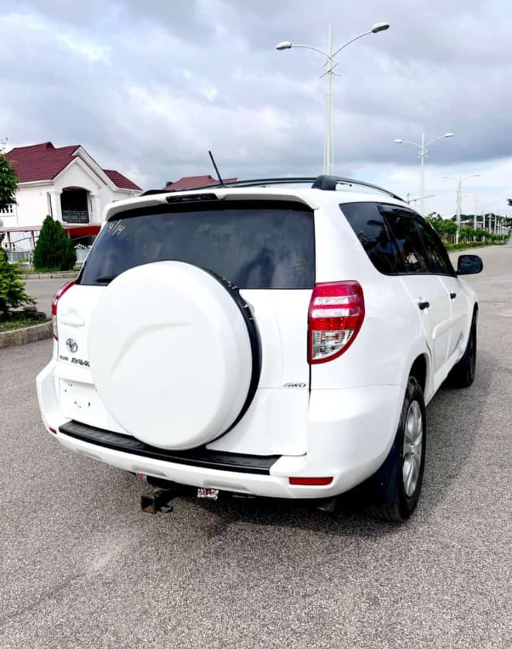 Foreign Used 2010 Toyota RAV4