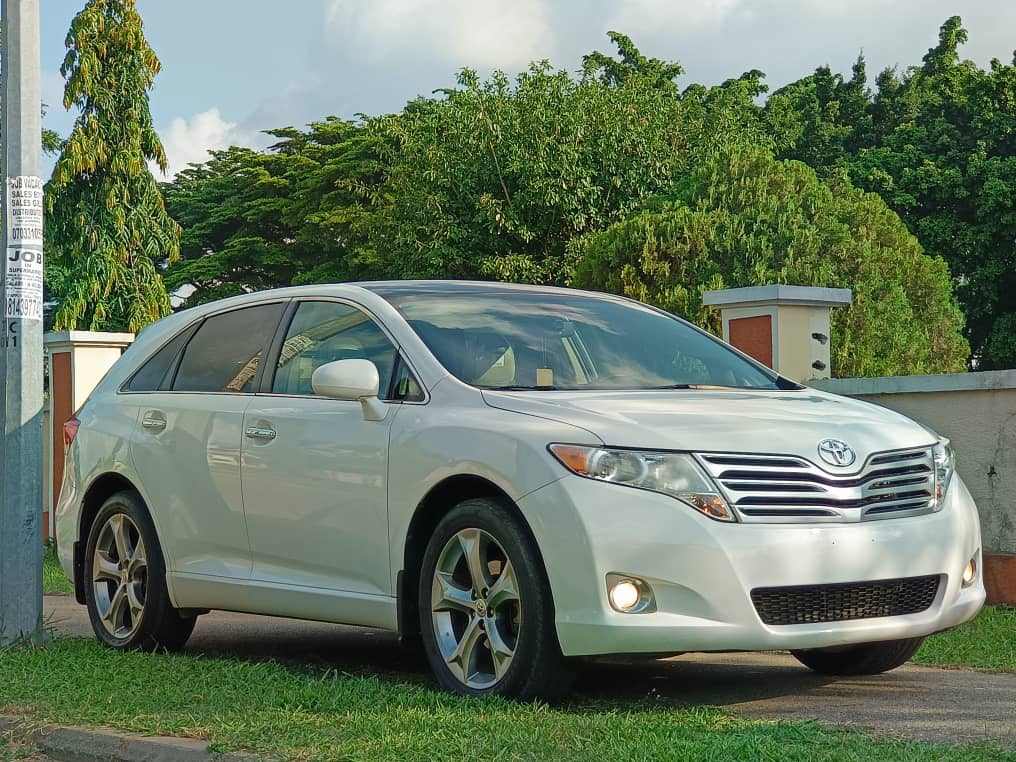 Foreign Used 2010 Toyota Venza