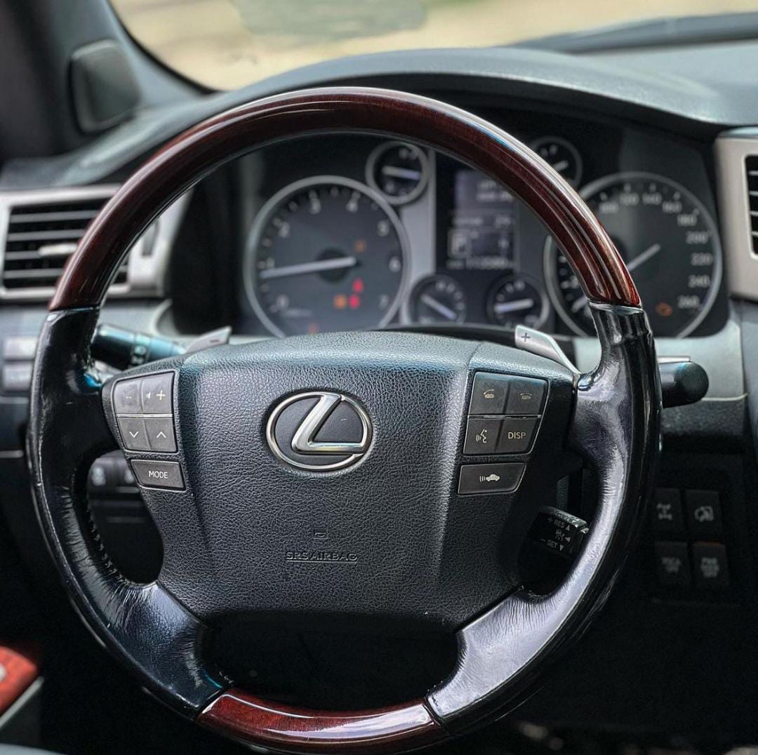 Naija Used 2015 Lexus LX 570