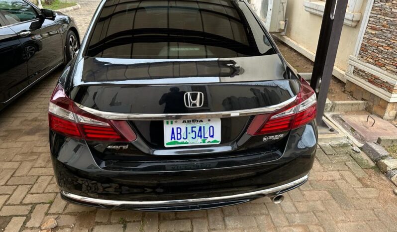 
								Naija Used 2017 Honda Accord full									