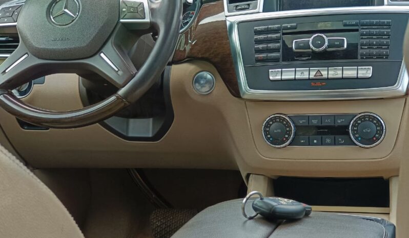 
								Naija Used 2013 Mercedes-Benz ML 350 full									