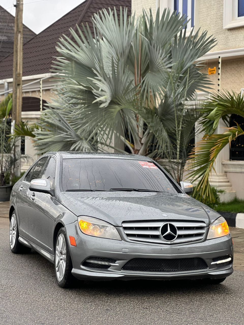 Foreign Used 2009 Mercedes-Benz C 300