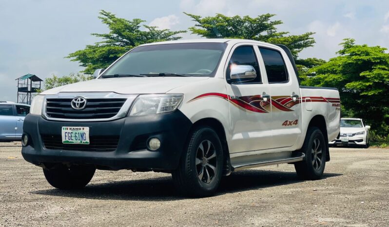 
								Naija Used 2011 Toyota Hilux full									