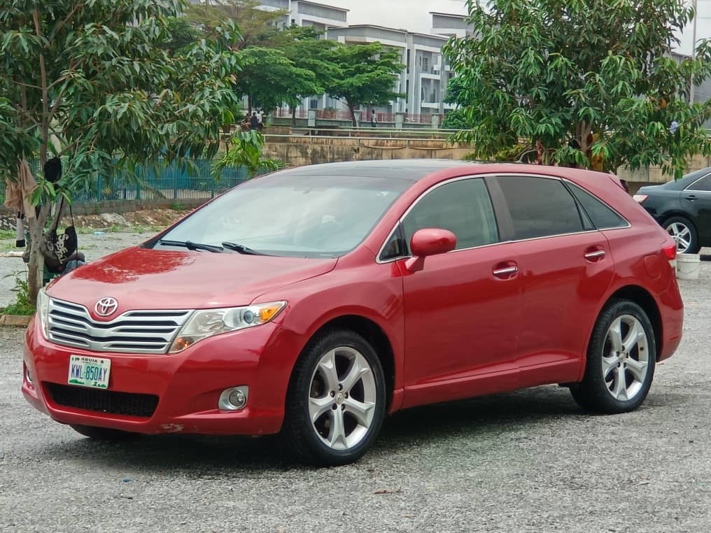 Naija Used 2010 Toyota Venza