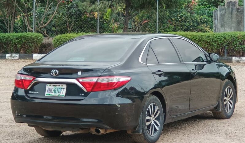 
								Naija Used 2017 Toyota Camry full									